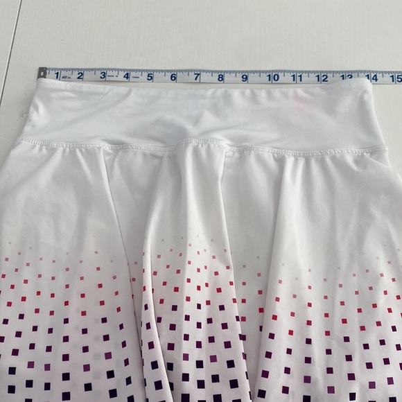 LIJA TENNIS SKIRT SIZE SMALL - Picture 5 of 12